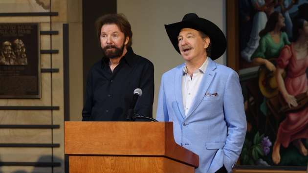 Brooks And Dunn To Announce 2024 Country Music Hall Of Fame Inductees Ksux 1057